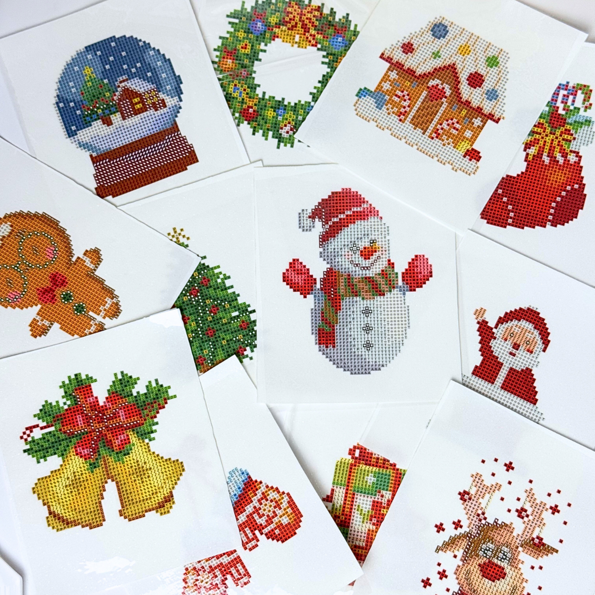 Christmas Set - Mini Diamond Painting  (12 Designs)